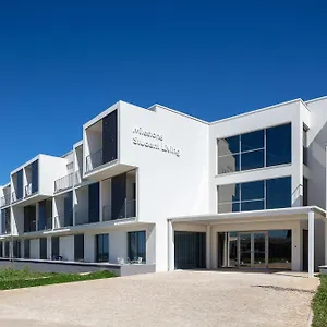 https://milestone-carcavelos-nova.hotels-lisbon-portugal.com