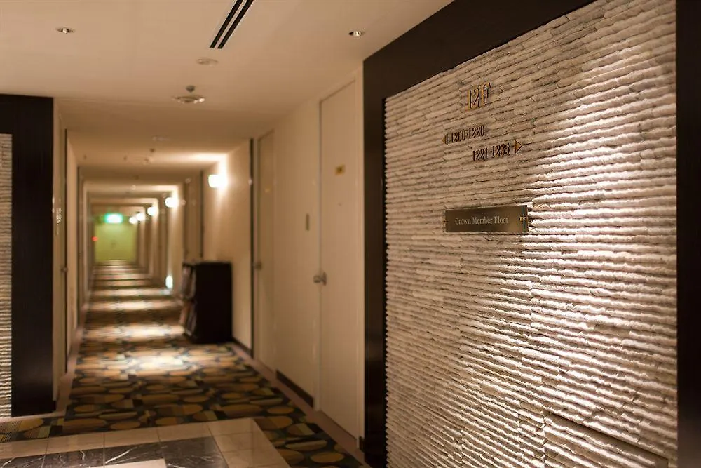 New Osaka Hotel 4*,  Japón